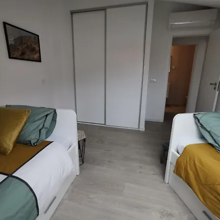 Casa Na Onda Elevador * Nazaré