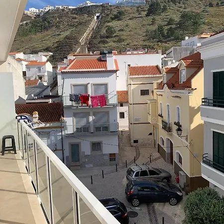 Appartement Hyper Centre, 80m, Parking Available, Air Conditioning Nazaré