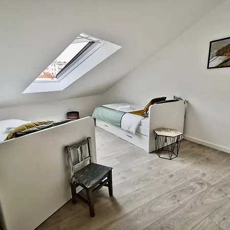Apartment Hyper Centre, 80m, Parking Available, Air Conditioning Nazare